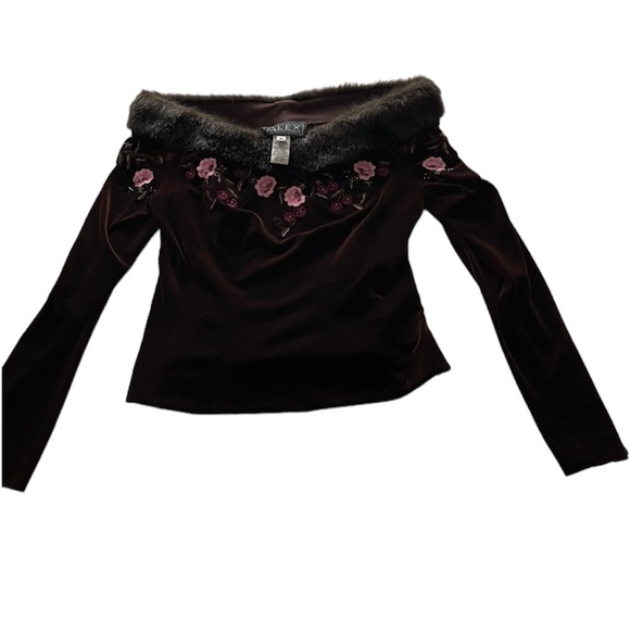 Alex evening shirt blouse Sexy off shoulder Faux fur Burgundy, soft, Valentines - Picture 4 of 10